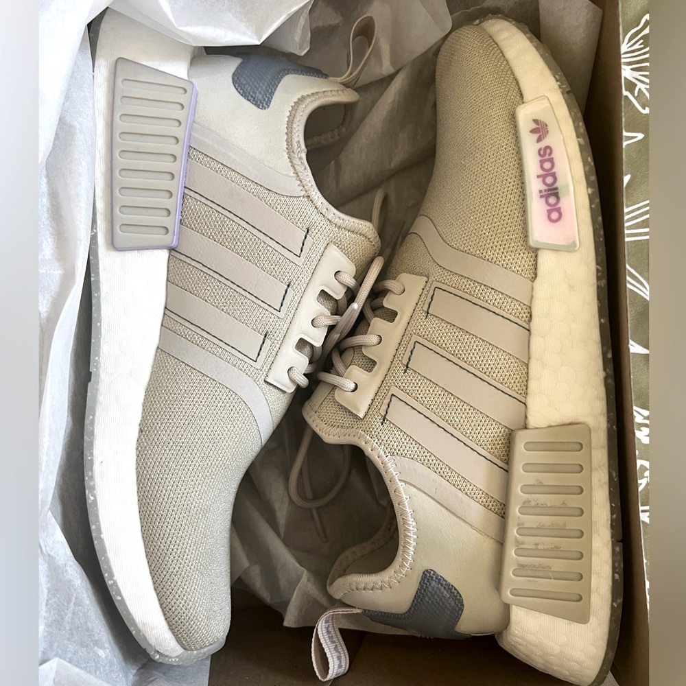 Adidas women’s shoes